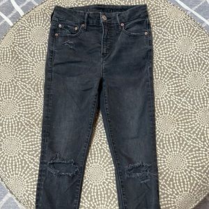 Black American eagle distressed jeans size 4 regular